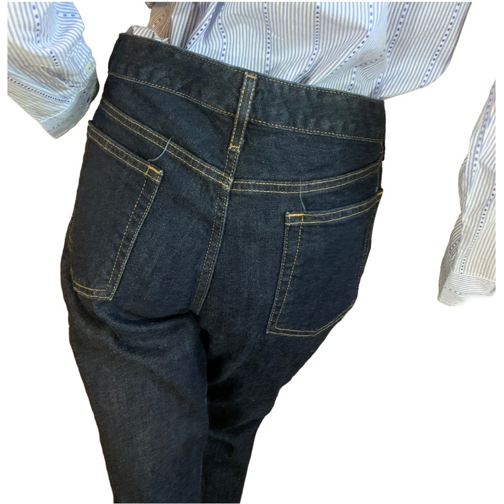 EDDIE BAUER DARK WASH SLIGHTLY CURVY STRAIGHT LEG JEANS (10) - Picture 9 of 13